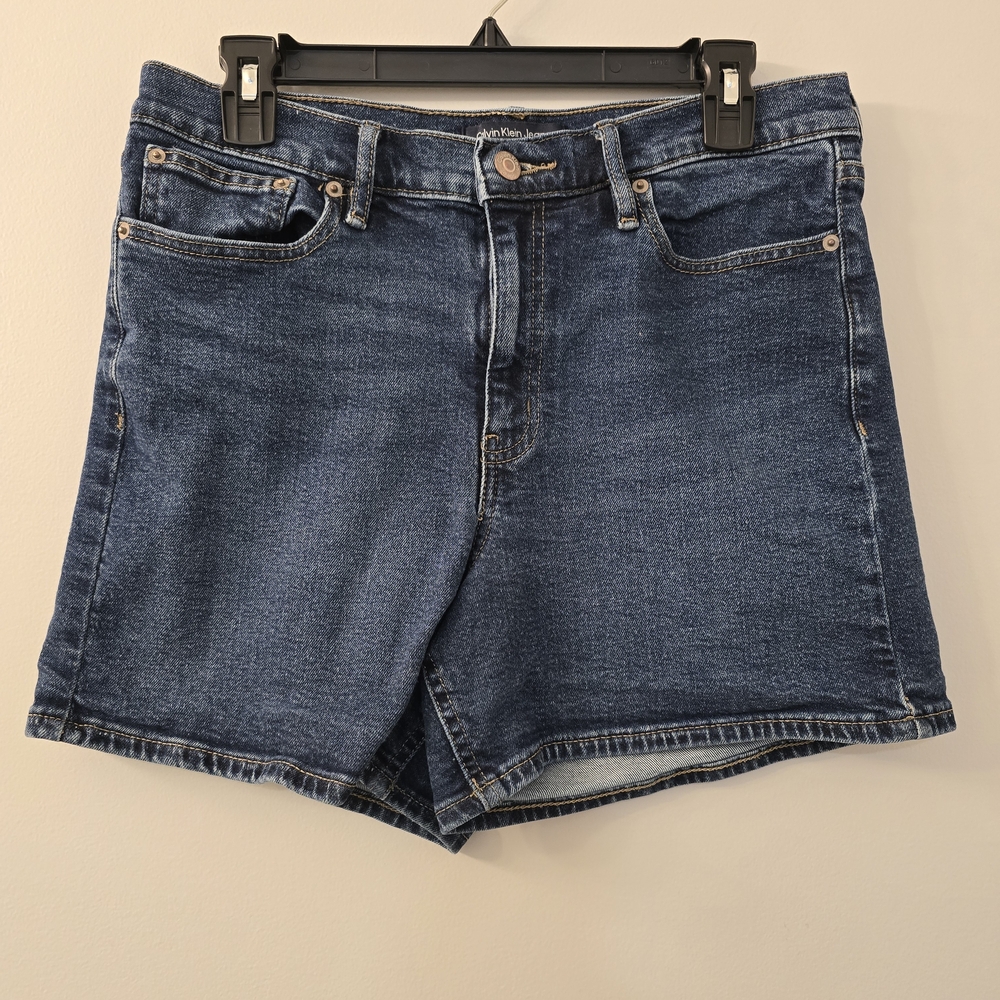 Calvin Klein Denim Shorts for Ladies - Size 12 - In Excellent Condition